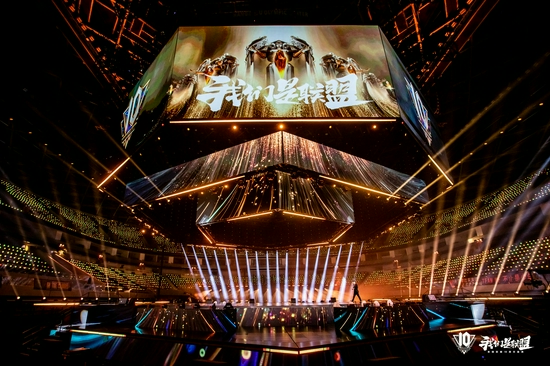 T1战胜iG晋级瑞士轮展现强大实力